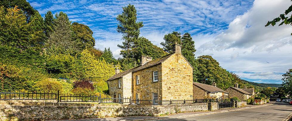 The Artists Loft - A Superb Cottage Sensitively Converted From A Grade II Listed 17Th Century Building เบคเวลล์ ภายนอก รูปภาพ